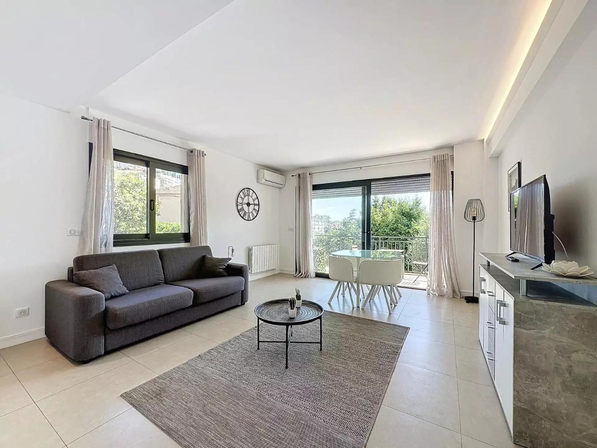 Apartment Les Volets Bleus *